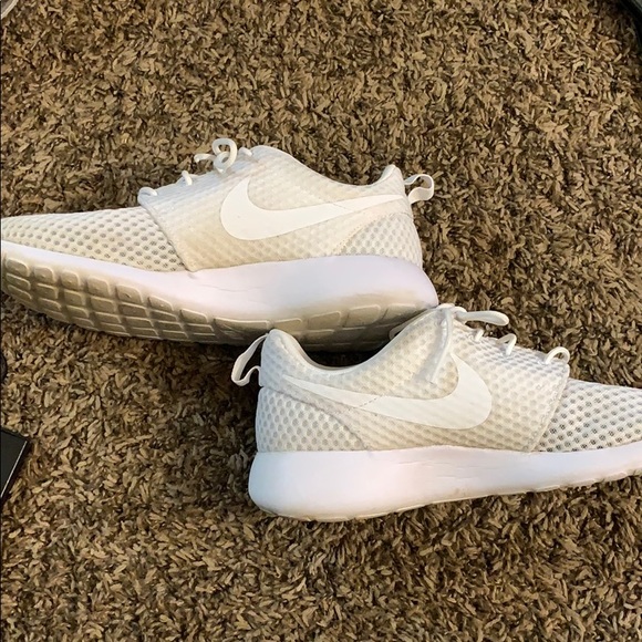 Nike | Shoes | Nike White Roshes | Poshmark